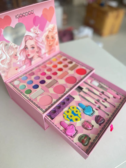 Kids Makeup Kit for Girls – Washable Beauty Set with Eyeshadow, Lip Gloss & Blush | Safe Non-Toxic Gift