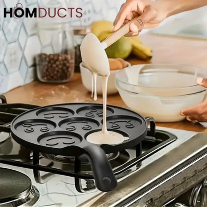 Multipurpose Non-Stick Smile Pancake Pan – 7 Slot Breakfast Maker for Eggs, Pancakes & More