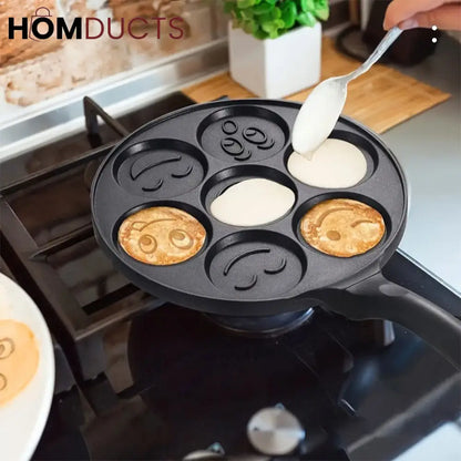Multipurpose Non-Stick Smile Pancake Pan – 7 Slot Breakfast Maker for Eggs, Pancakes & More
